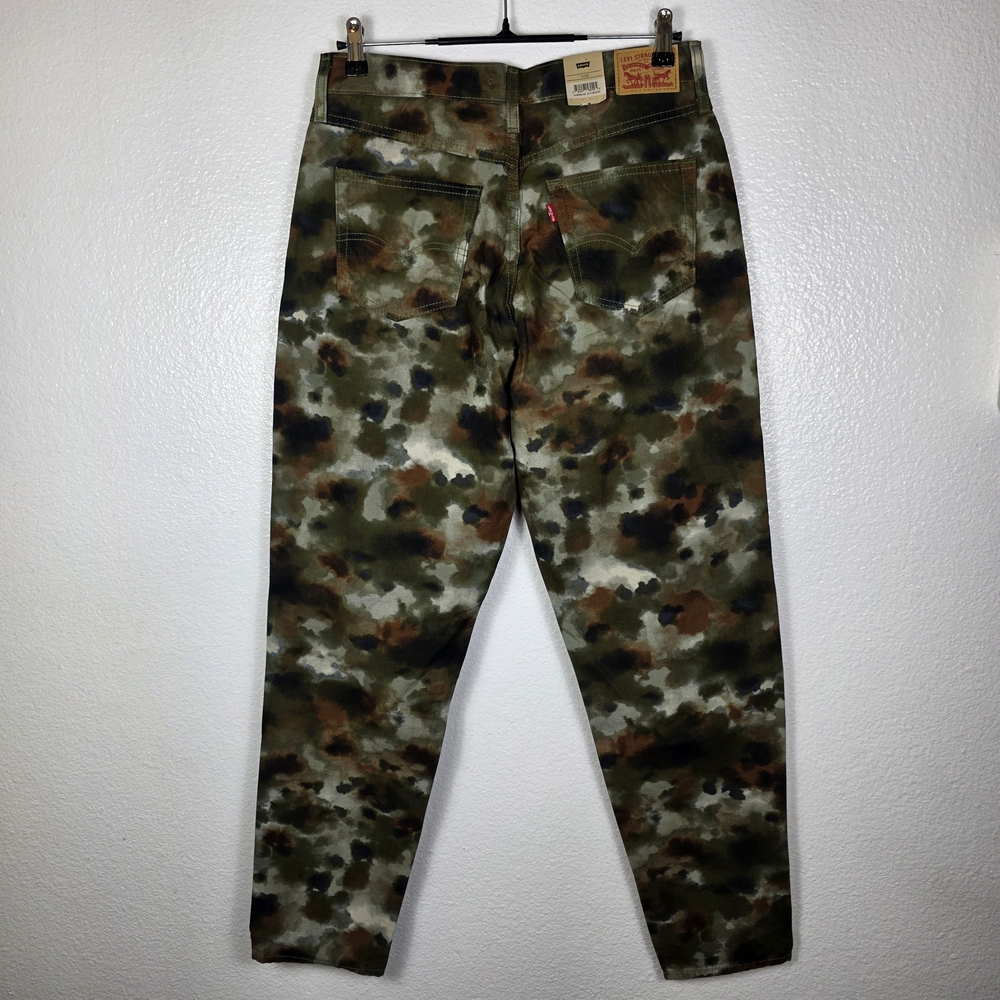 Levi's Camo 80s Mom‎ Jean Watercolor Print Pants Women's Size 31X30 - Picture 2 of 8
